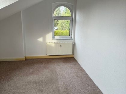 3-Zi. Dachgeschosswohnung in Wilkau-Haßlau zu authentic vermieten!