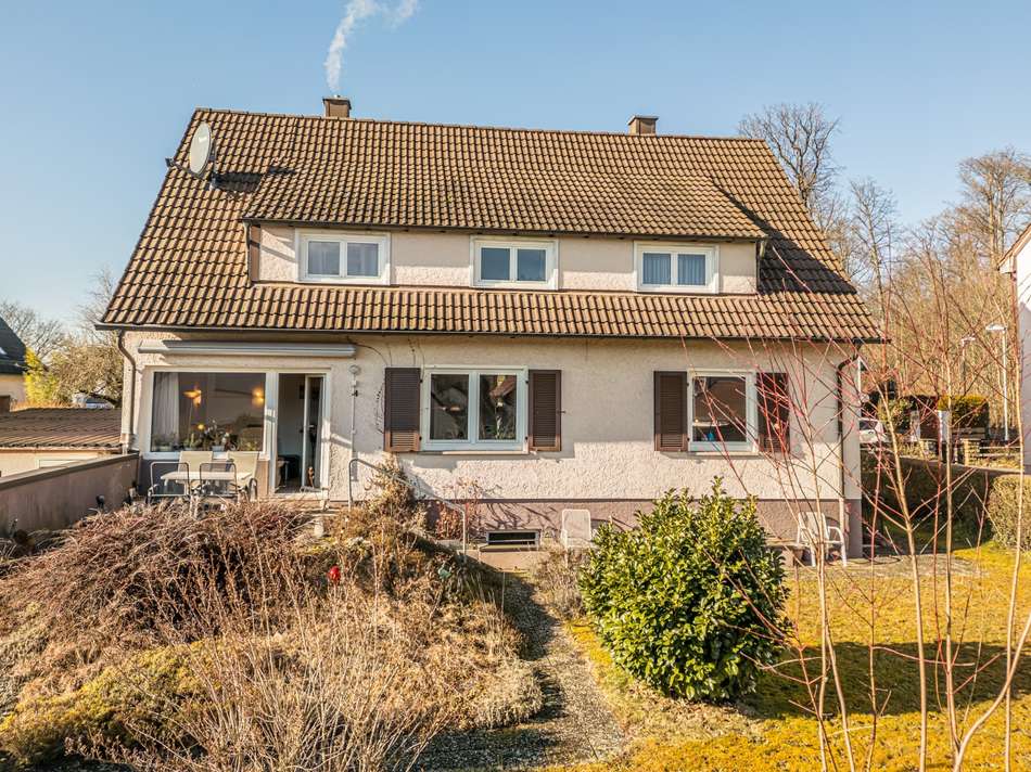 Zweifamilienhaus mit großem...