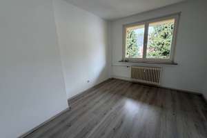 Helle 3 Zimmer-Wohnung mit Balkon – Ihr neues Zuhause in Duisburg – Bahnhofstraße 8, 47138 Mittelmeiderich, Duisburg – Vorschaubild 14