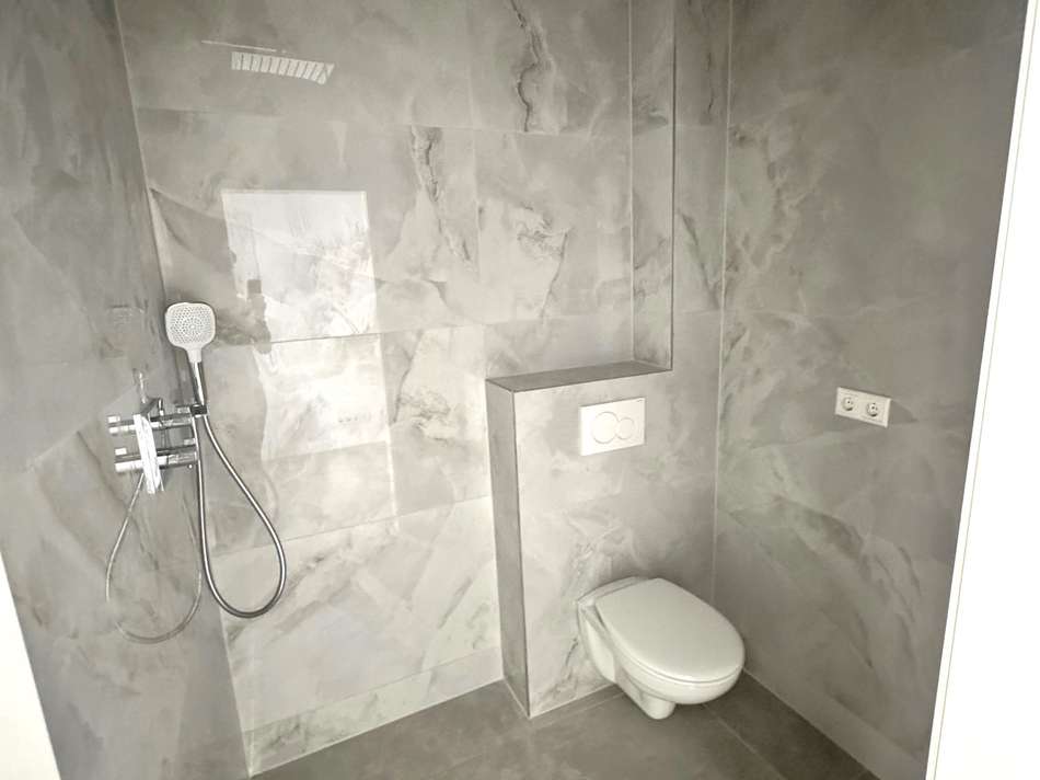 Gäste WC mit Dusche