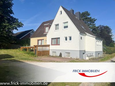 Wohnhaus ist Strandnähe mit weiterem Bauplatz