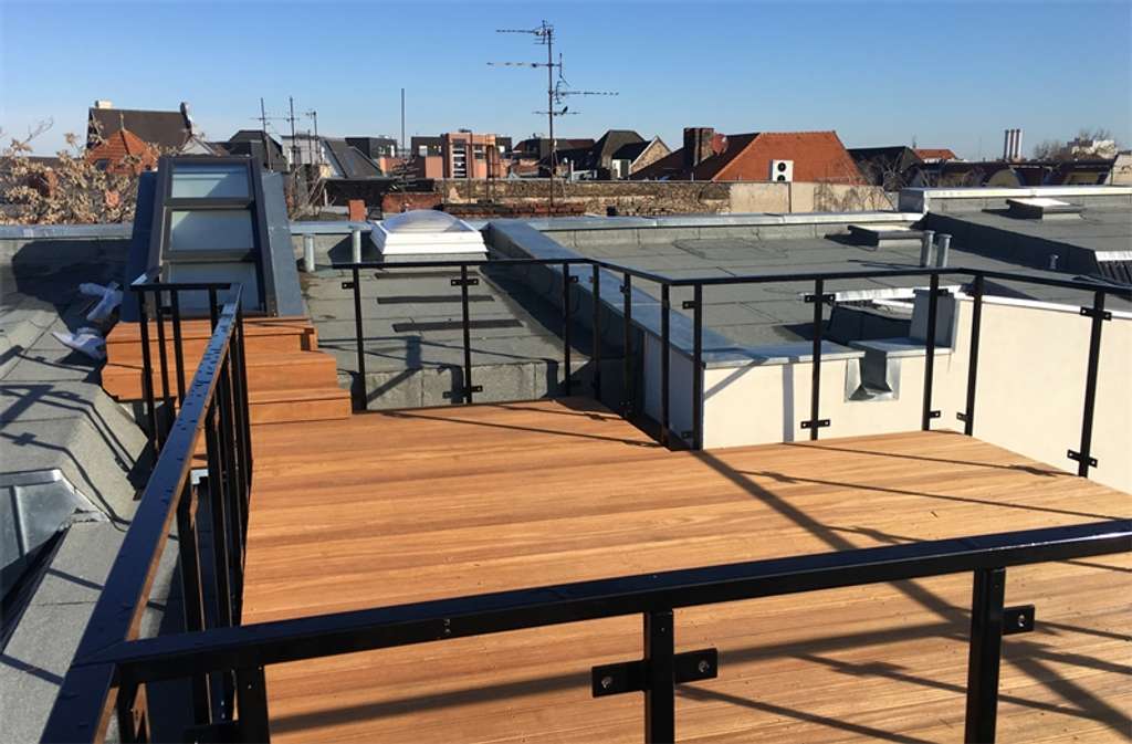 EXKLUSIVES 3 ZIMMER-PENTHOUSE mit 360° ROOFTOP- AUF TOPMODERNISIERTEM ALTBAU nahe SPREE!