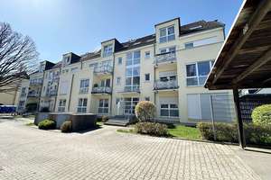 "Wohnen mit Süd-West-Terrasse: 2-Zimmer-EG-Wohnung mit Carport-Stellplatz in ruhiger Wohnparklage" – Am Eichenhof 8, 9247 Röhrsdorf, Chemnitz – Vorschaubild 3