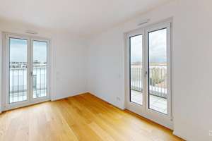 Helle und gut geschittene 4-Zimmer-Wohnung mit Dachterrasse