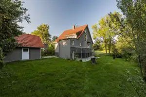 Willkommen im Grünen - Designhaus inklusive Einbauküche und großem Garten nahe München – Ostallgäu (Kreis) – Vorschaubild 21