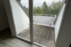 Geräumige 2 Zimmer- Wohnung mit Wohnküche, Balkon und Duschbad im Dachgeschoss – Vorwerker Str. 107, 23554 Sankt Lorenz Nord, Lübeck – Vorschaubild 7