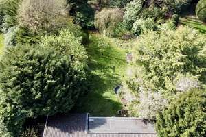 Freistehendes Architektenhaus in wunderschöner Lage mit großem Garten & Doppelgarage in SG-Gräfrath – Die vollständige Adresse der Immobilie erhältst du vom Anbieter., 42653 Gräfrath, Solingen – Vorschaubild 40