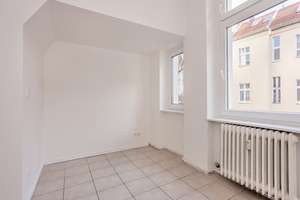 Sanierte Altbauwohnung mit Balkon am Lietzensee – Die vollständige Adresse der Immobilie erhältst du vom Anbieter., 14059 Charlottenburg, Berlin – Vorschaubild 5