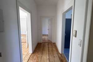 Geschmackvolle 3-Zimmer-Altbau-Wohnung mit Balkon und EBK im Martinsviertel – Kranichsteiner Straße 42, 64289 Darmstadt – Vorschaubild 3