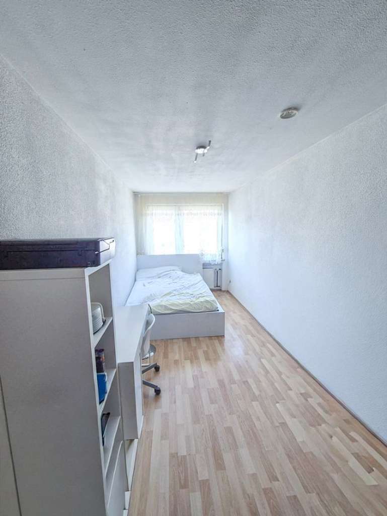 Immobilie in Uhingen - Familienfreundliche 4-Zimmer-Wohnung mit Balkon und Tiefgaragenstellplatz - Bild 4