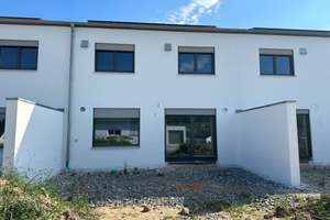 Modernes Reihenmittelhaus mit Garten und Carport in Wörth an der Donau – Zeininger Weg 10, 93086 Wörth an der Donau – Vorschaubild 24