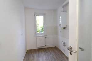Hereinspaziert! 3 Zimmer, Balkon und Bad mit Dusche – Albert-Schweitzer-Straße 2, 9116 Chemnitz – Vorschaubild 8