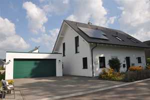 Energieeffiziens A+ Freistehendes,
neuwertiges,bildhübsches Landhaus mit traumhaftem Gartenparadies
 – Euskirchen (Kreis) – Vorschaubild 1
