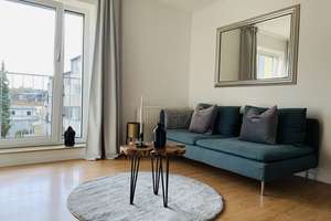 Kompaktes Wohnen: Moderne Einzimmerwohnung top möbliert sofort bezugsbereit