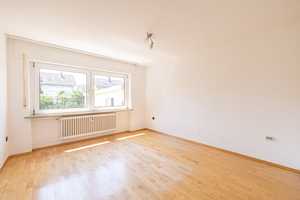 Zuhause in Weingarten- Großzügiges Zweifamilienhaus mit Gartenidylle – Karlsruhe (Kreis) – Vorschaubild 2