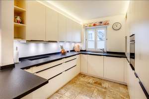 Möbliert: Einfamilienhaus mit Naturpool und Sauna – 81243 Aubing-Süd, München – Vorschaubild 8