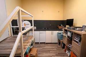 Hinterhof -  Wohn- und Geschäftshaus in Nürnberg – Viel Platz  Vielseitige Nutzungsmöglichkeiten! – Die vollständige Adresse der Immobilie erhältst du vom Anbieter., 90443 Steinbühl, Nürnberg – Vorschaubild 26