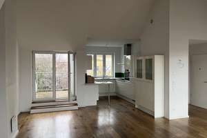  **Hochwertige Dachgeschosswohnung (4,5 Zimmer) in Bonn-Beuel-Mitte**