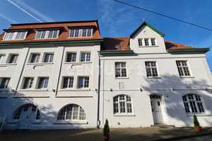 Historisches Anwesen mit 9 Wohnungen, Reithalle, Pferdeboxen & Garagen – Euskirchen (Kreis) – Vorschaubild 1