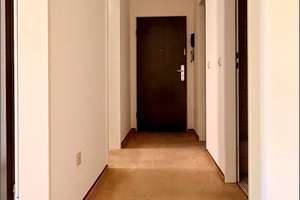 Charmante 3 Raum Wohnung mit toller Raumaufteilung, Sonnenterrasse sowie TG-Stellplatz – Die vollständige Adresse der Immobilie erhältst du vom Anbieter., 40468 Unterrath, Düsseldorf – Vorschaubild 2