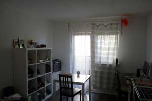 Voll möbliertes Single-Appartement mit Balkon und Einbauküche in Saarbrücken ab 01.07.2026 – Hanna-Kirchner-Straße 6, 66123 St. Johann, Saarbrücken – Vorschaubild 2