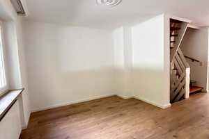 ++ RESERVIERT ++ Ein Zuhause zum Wohlfühlen-Reihen-Eckhaus mit Garten und Garage / Pilgramsroth – Coburg – Vorschaubild 4