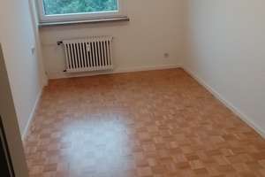 5-Zimmer-Wohnung mit 18m² Loggia, EBK, 2 Bäder TG in Stuttgart-Asemwald – Die vollständige Adresse der Immobilie erhältst du vom Anbieter., 70599 Asemwald, Stuttgart – Vorschaubild 19