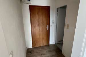 Moderne 2-Zimmer-Wohnung in Bubenreuth mit Balkon und Einbauküche – Damaschkestraße 40, 91088 Bubenreuth – Vorschaubild 10