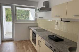 Helle 2-Zimmer Wohnung im 4. OG mit Balkon in Eichelkamp – Die vollständige Adresse der Immobilie erhältst du vom Anbieter., 38440 Eichelkamp, Wolfsburg – Vorschaubild 3