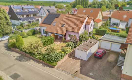 Attraktive Doppelhaushälfte in ruhiger Lage von Siebeldingen!