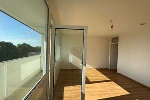 Schöne 1-Zimmer Wohnung mit sonnigem Westbalkon im 5. OG – Adolf-Baeyer-Damm 26, 81735 Neuperlach, München – Vorschaubild 5