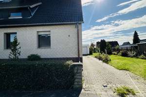 *PREISREDUZIERUNG*Doppelhaushälfte auf Eigentumsgrundstück in Fallersleben – Die vollständige Adresse der Immobilie erhältst du vom Anbieter., 38442 Fallersleben, Wolfsburg – Vorschaubild 1