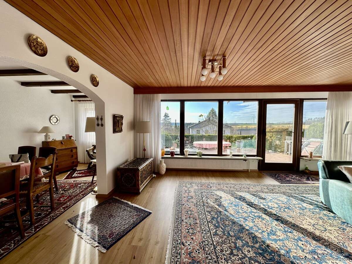 Immobilie in Ammerndorf - * Paradies mit Aussicht *
Einfamilienhaus 
mit Einliegerwohnung 
auf wunderschönem Grundstück - Bild 10