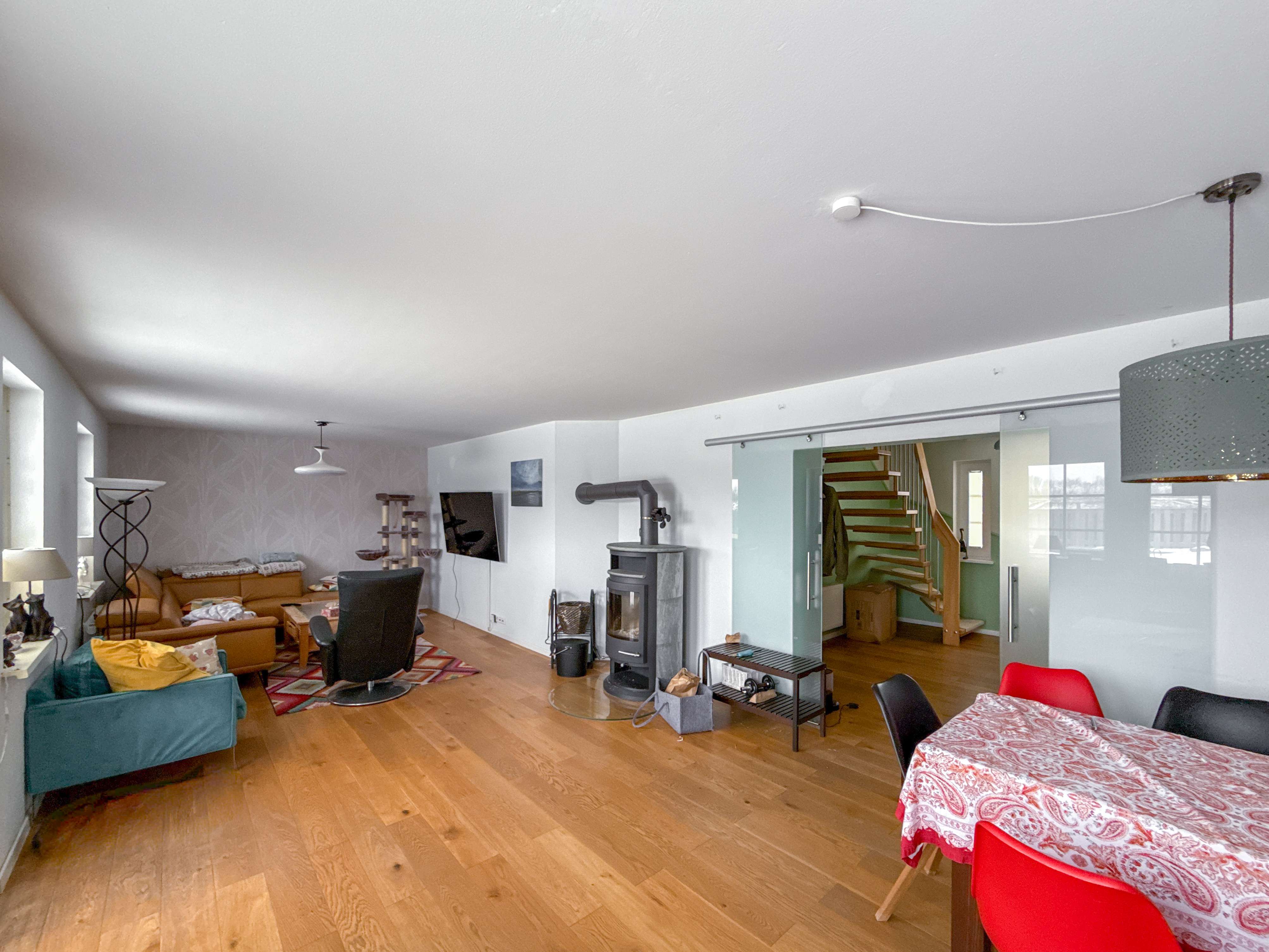 Immobilie in Süderbrarup - Familienfreundliches Massivhaus im Skandi-Look auf großzügigem Grundstück - Bild 4