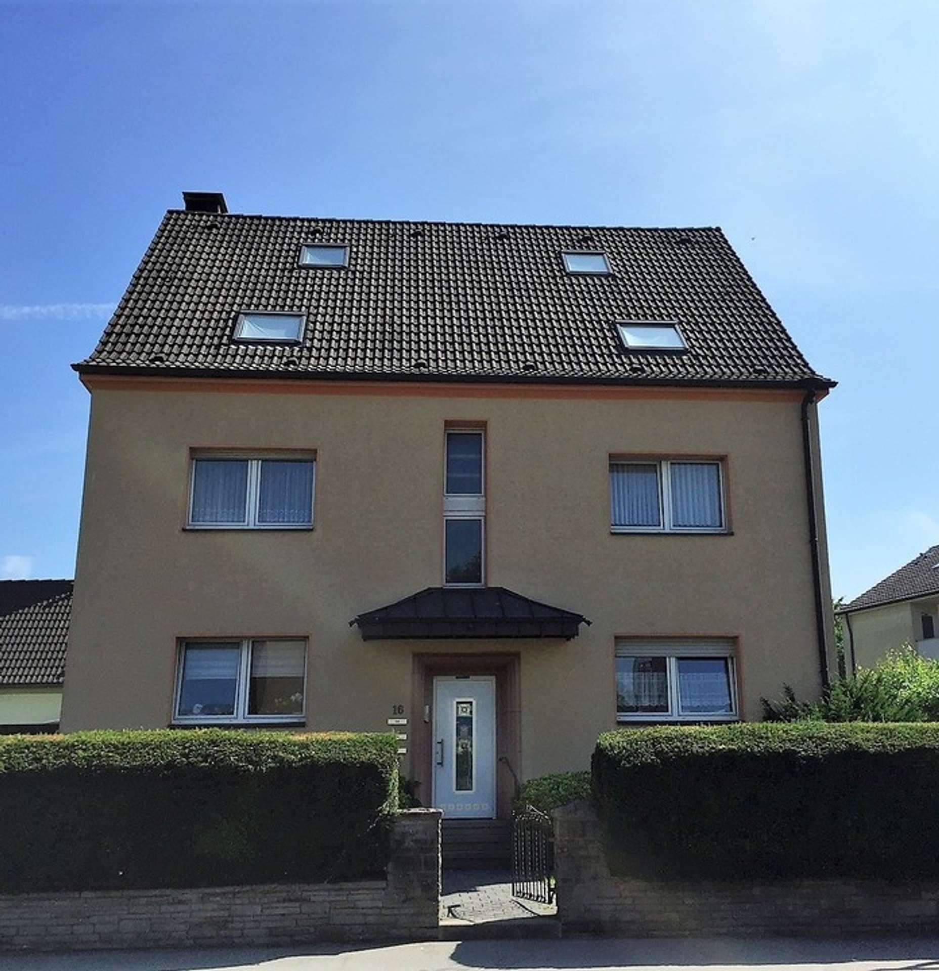 Straßenansicht