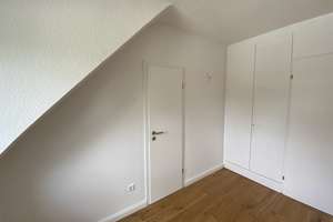 3-Zimmer-DG-Wohnung mit gehobener Innenausstattung in Düsseldorf – Die vollständige Adresse der Immobilie erhältst du vom Anbieter., 40545 Oberkassel, Düsseldorf – Vorschaubild 14