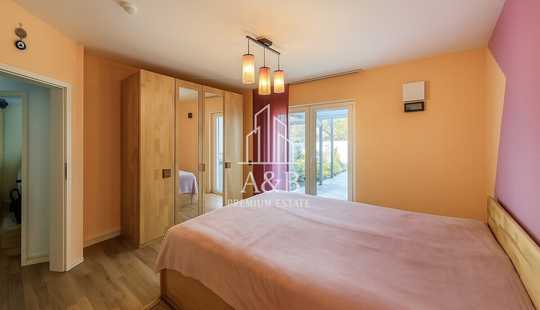 Bild von Zwei Einheiten, ein Zuhause – Zweifamilienhaus mit Garten & Balkon!