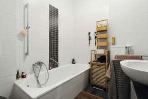 Property thumbnail 19