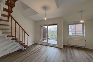 Großzügige, bezugsfreie 3-Zimmer-Maisonette-Dachgeschosswohnung mit Flair im charmanten Altbau!