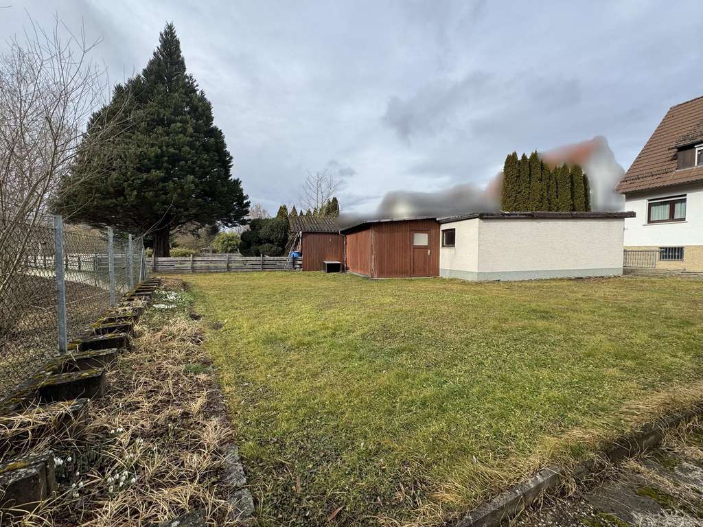 Immobilie in Holzmaden - Gepflegtes Einfamilienhaus mit großem Garten - Bild 2