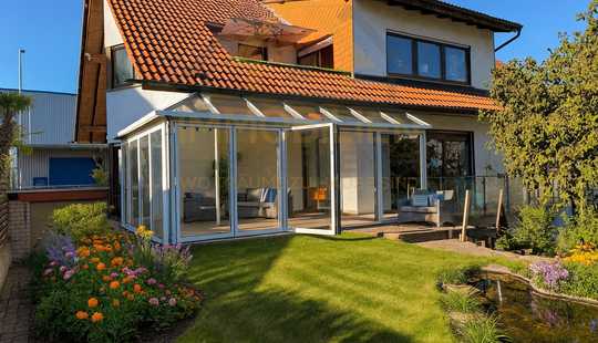 Bild von Ein Anwesen, das mehr verspricht, als es auf den ersten Blick zeigt vor den Toren Frankfurt`s !!