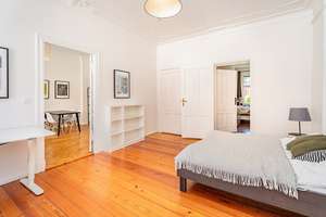 3-Zimmerwohnung in Top Lage: Stuck, Dielenboden und Balkon! Jetzt provisionsfrei und bezugsfertig! – Die vollständige Adresse der Immobilie erhältst du vom Anbieter., 10119 Prenzlauer Berg, Berlin – Vorschaubild 7