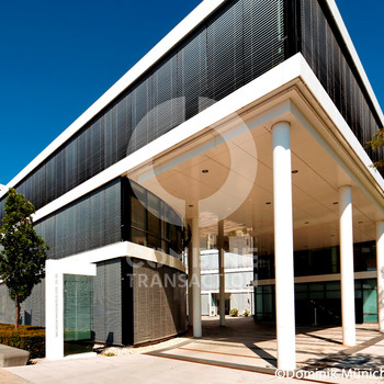 Zeitlose Architektur in der Parkstadt Schwabing. combine Transaction