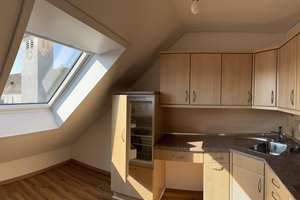Helle, geräumige und frisch sanierte 2,5 Zimmer-Dachgeschosswohnung – Uhlandstraße 1, 92637 Hammerweg, Weiden in der Oberpfalz – Vorschaubild 7