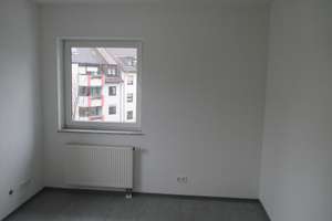 3 Raum-Wohnung mit großem Balkon (WBS erforderlich) – Haldenstraße 32, 45327 Katernberg, Essen – Vorschaubild 5
