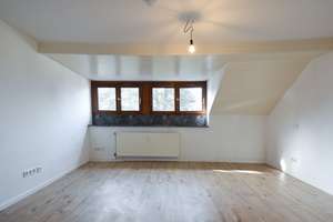 Gemütliche Zwei-Zimmer-Dachgeschoss-Wohnung in Ohligs. – Die vollständige Adresse der Immobilie erhältst du vom Anbieter., 42697 Ohligs/Aufderhöhe/Merscheid, Solingen – Vorschaubild 2