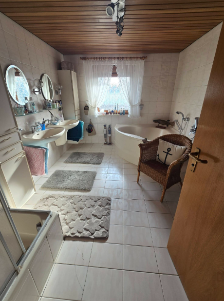 Immobilie in Westhausen - Landleben mit Herz & Raum – Charmanter Bauernhof mit Scheune & Pferdeboxen in Westhausen - Bild 2