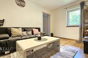 Zweifamilienhaus mit Potenzial in Landau a. d. Isar – zwei Wohneinheiten, Garage & Garten – Die vollständige Adresse der Immobilie erhältst du vom Anbieter., 94405 Landau an der Isar – Vorschaubild 4