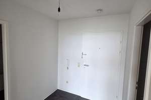 Helle 2-Zimmer-Wohnung mit Balkon und Panoramablick – Die vollständige Adresse der Immobilie erhältst du vom Anbieter., 70437 Freiberg, Stuttgart – Vorschaubild 5