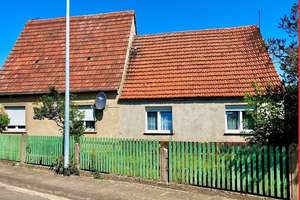 Einfamilienhaus 4,5 Zimmer teilmodernisiert großes Grundstück in Schönewalde -Grassau